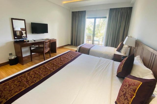 Phòng Deluxe Twin 1 góc biển